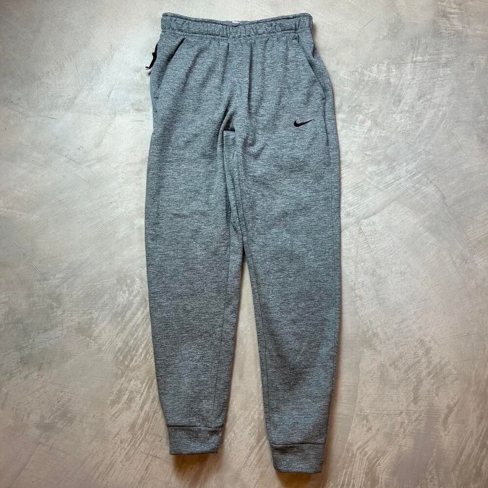 Nike Men's Grey Joggers-tracksuits